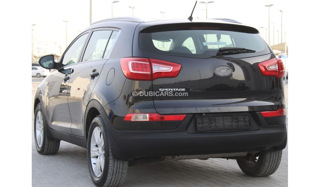 كيا سبورتيج EX كيا سبورتاج 2014 خليجي بحالة ممتازة بدون حوادث نظيفه جدا من الداخل والخارج