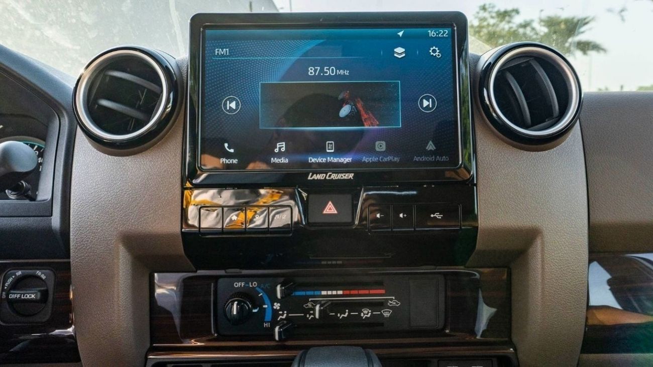 Toyota Land Cruiser 70 2024 Toyota LC71 4.0 Petrol