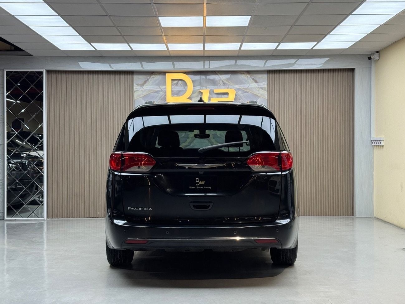 كرايسلر باسيفيكا Limtied 3.6L