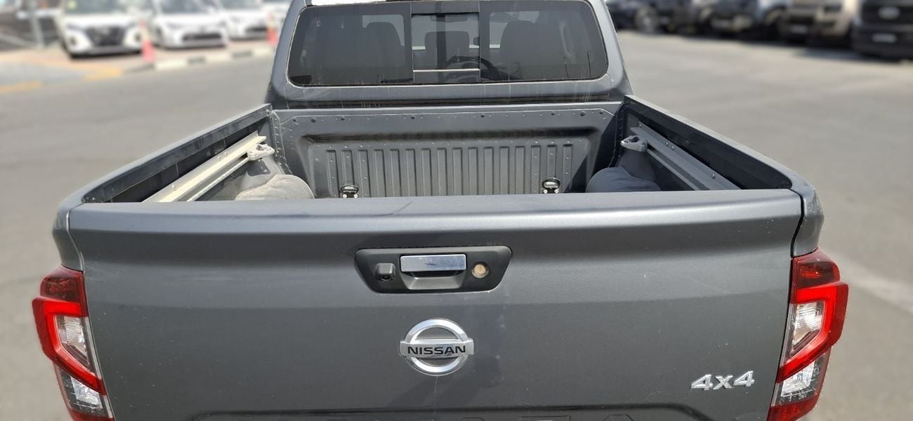 نيسان نافارا G 2.5L 4WD M/T NISSAN Navara 2.5L petrol 4X4 M/T