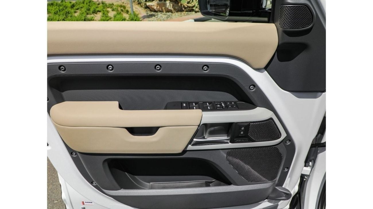 Land Rover Defender X-DYNAMIC 110 P400 SE AWD. Local Registration + 10%