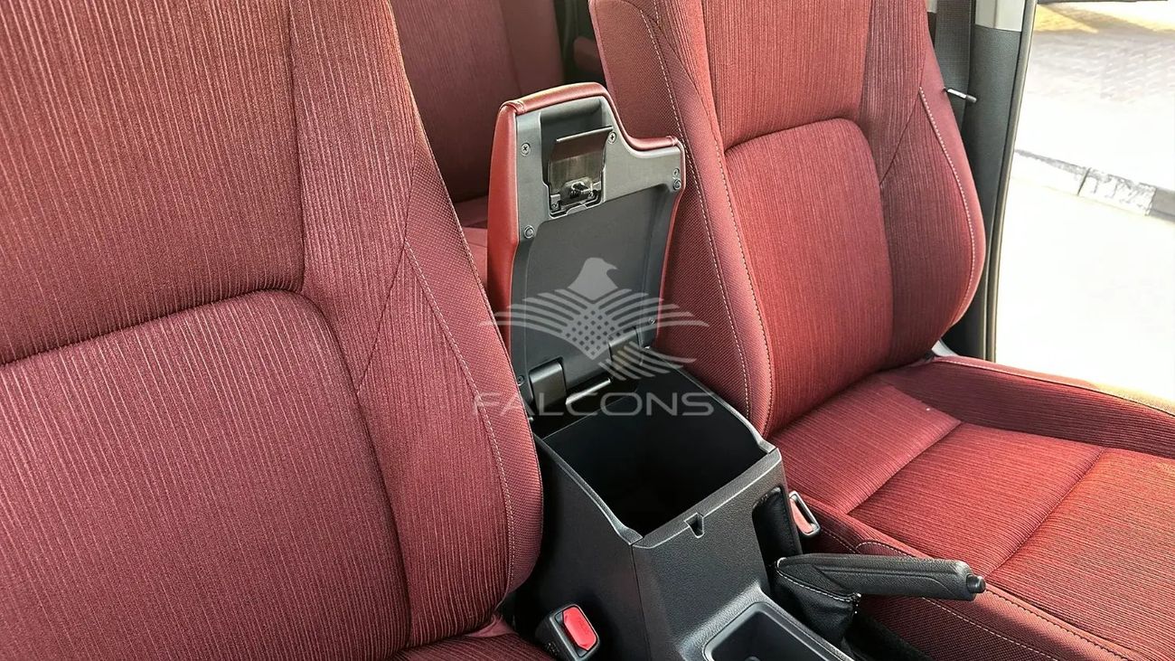 Toyota Hilux S GLX 2.4L AWD A/T