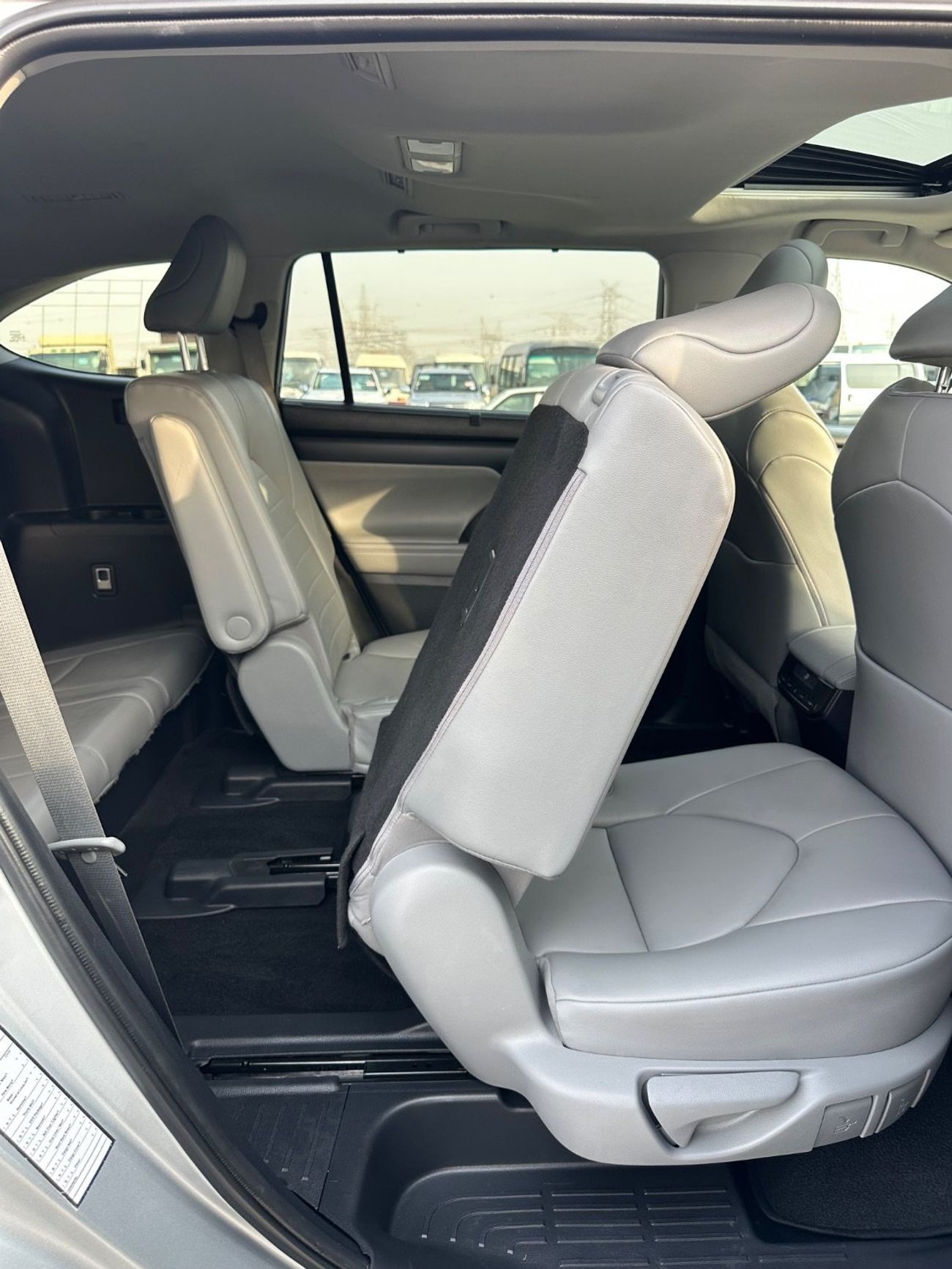 تويوتا هايلاندر XLE premium 2.5 L