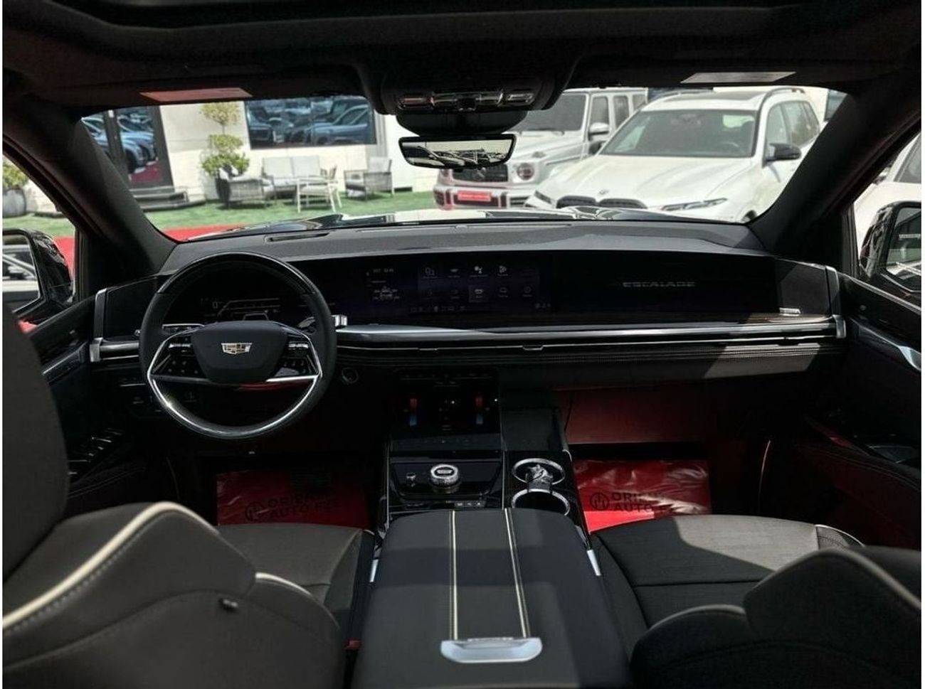 Cadillac Escalade Premium Luxury 6.2L AWD Cadillac Escalade Premium Luxury 2025 in Stock