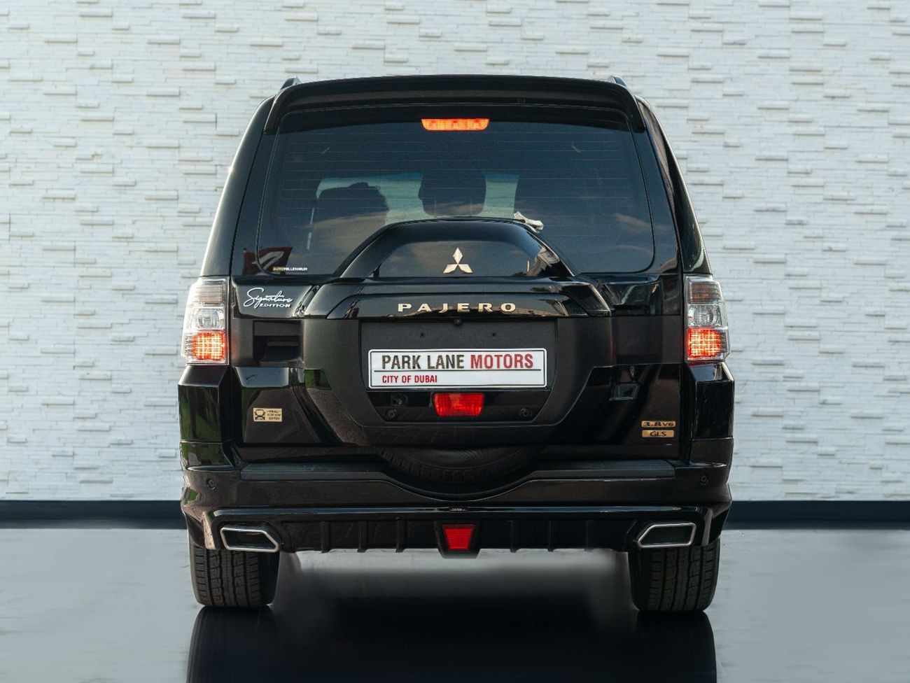 Mitsubishi Pajero AED 2,044 PM • 3.8L SIGNATURE - FINAL EDITION • BRAND NEW • OFFICIAL MITSUBISHI WARRANTY UNTIL 2027