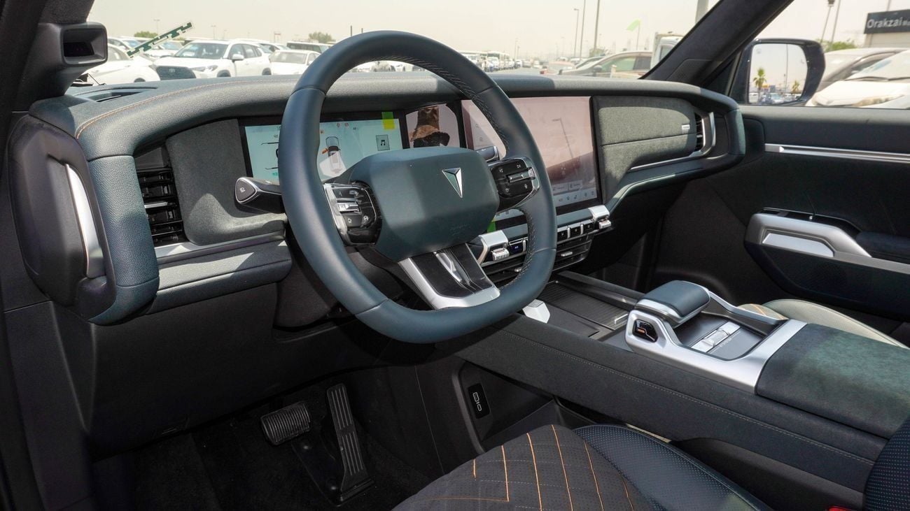 Changan Deepal G318 Brand New Changan Deepal Air Suspension 2024 LOCAL 1.5L 4WD Petrol|Black/Black|N-DEP-AS-1.5-24|