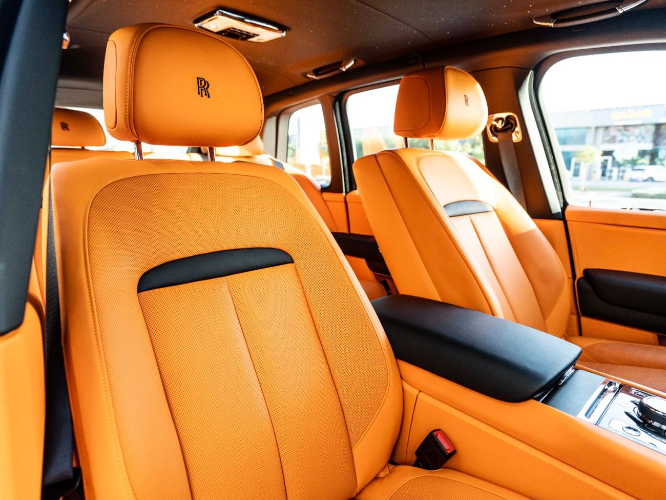 Rolls-Royce Cullinan Silver Badge