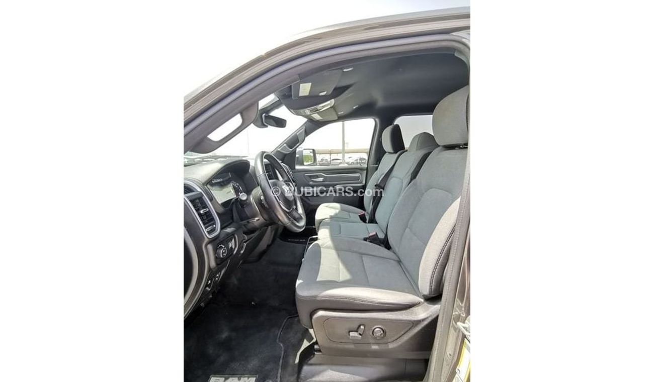 RAM 1500 Dodge RAM Bighorn - 2021 - Grey