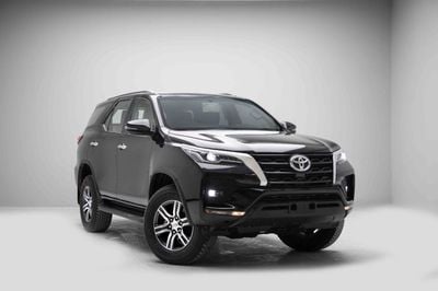 تويوتا فورتونر EXR 2.7L - Attitude Black Inside Sand Beige | Export