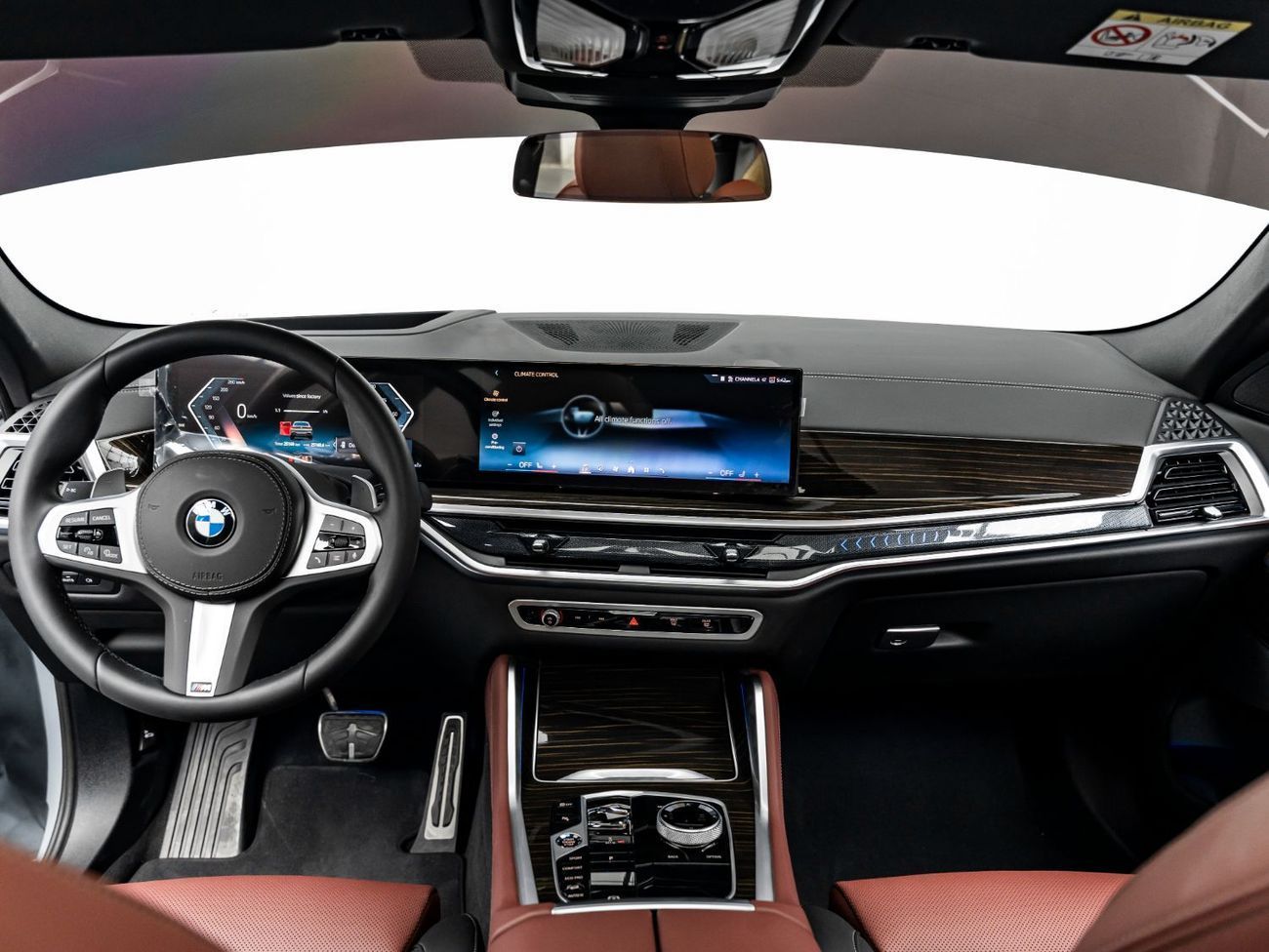 BMW X6 40i M Sport 3.0L 2025 BMW X6 XDrive 40i, 2029 BMW Warranty + Service Contract, Low KMs, GCC