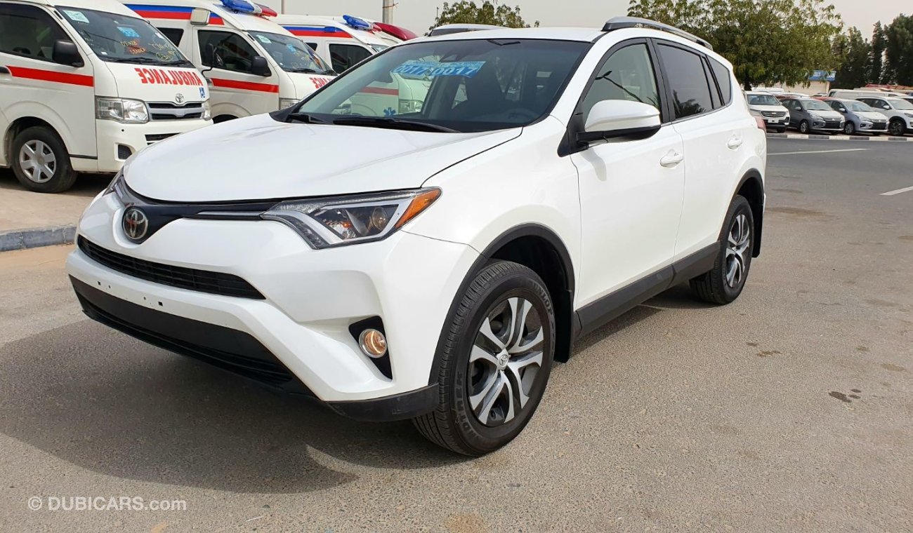 Toyota RAV4 LE