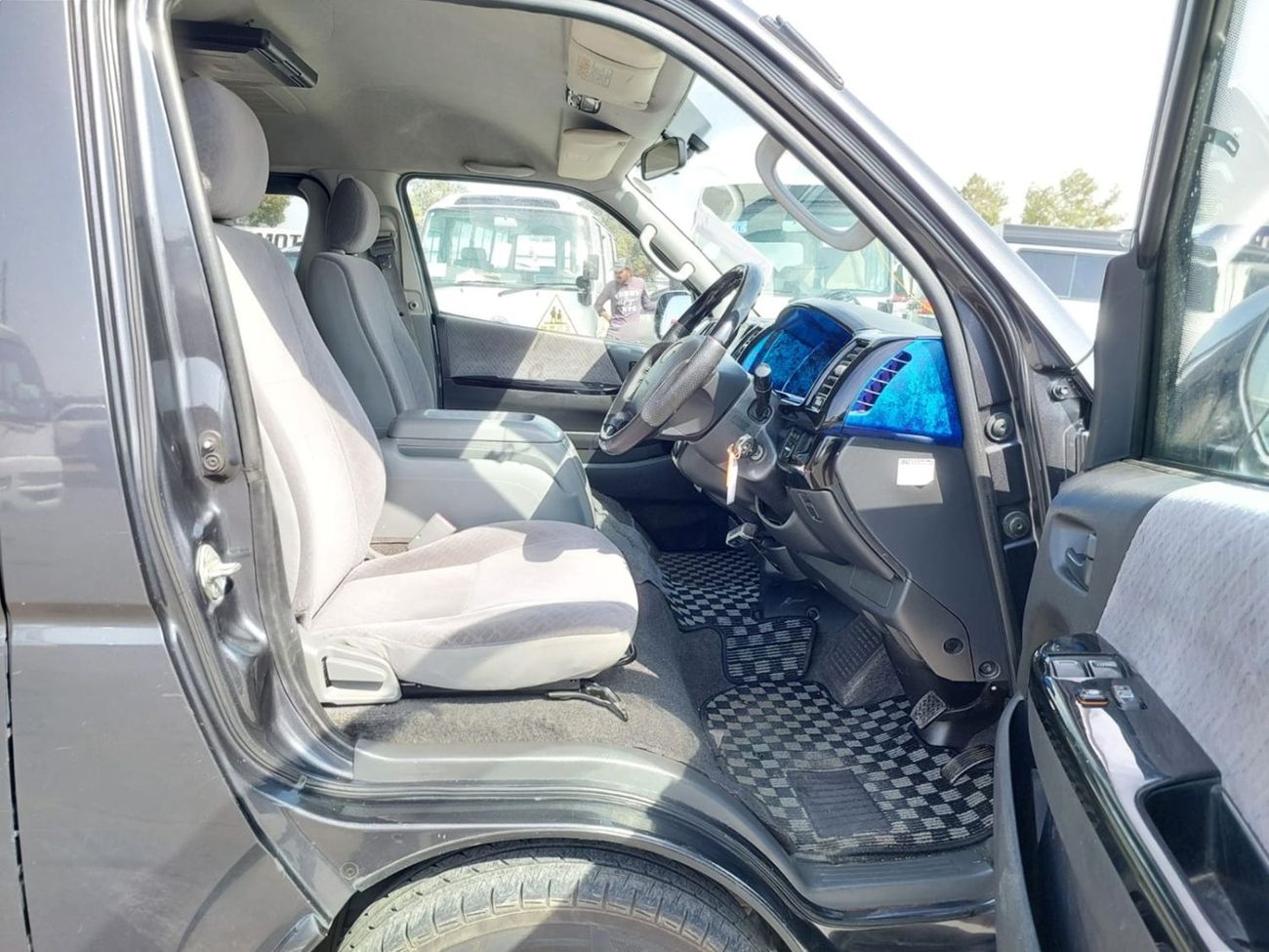 Toyota Hiace TOYOTA HIACE VAN RHD 2008 MODEL 2.7 L PETROL AUTOMATIC(PM00998)