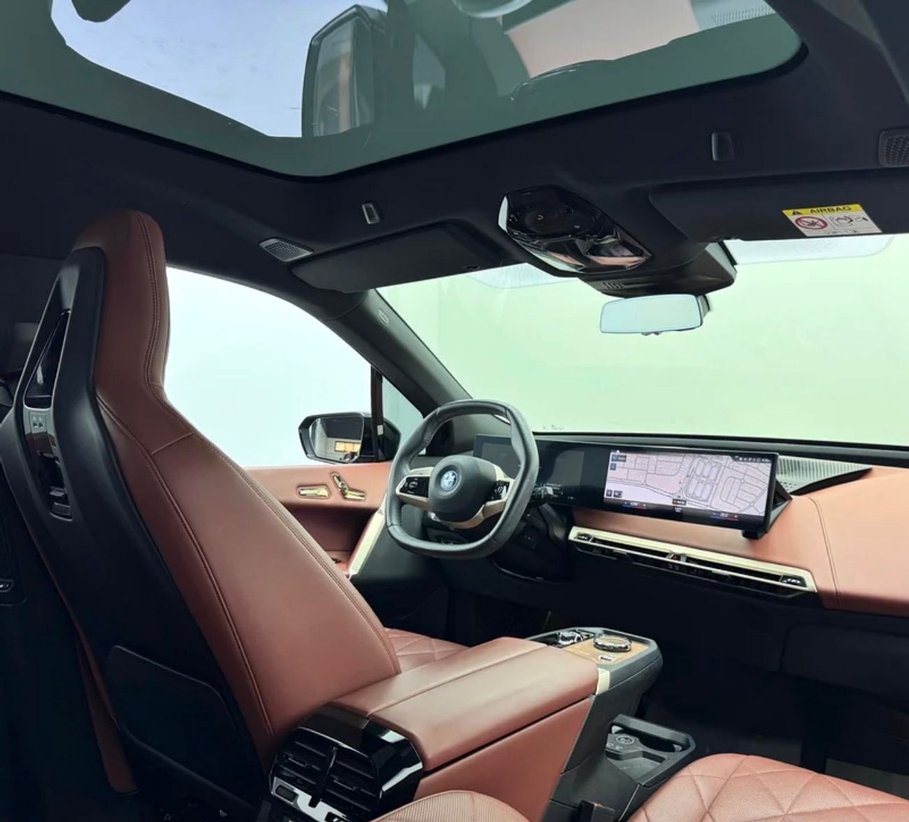 بي أم دبليو iX BMW iX xDrive50 – GCC Spec – Crypto Accepted – 2023 – 77,000 km