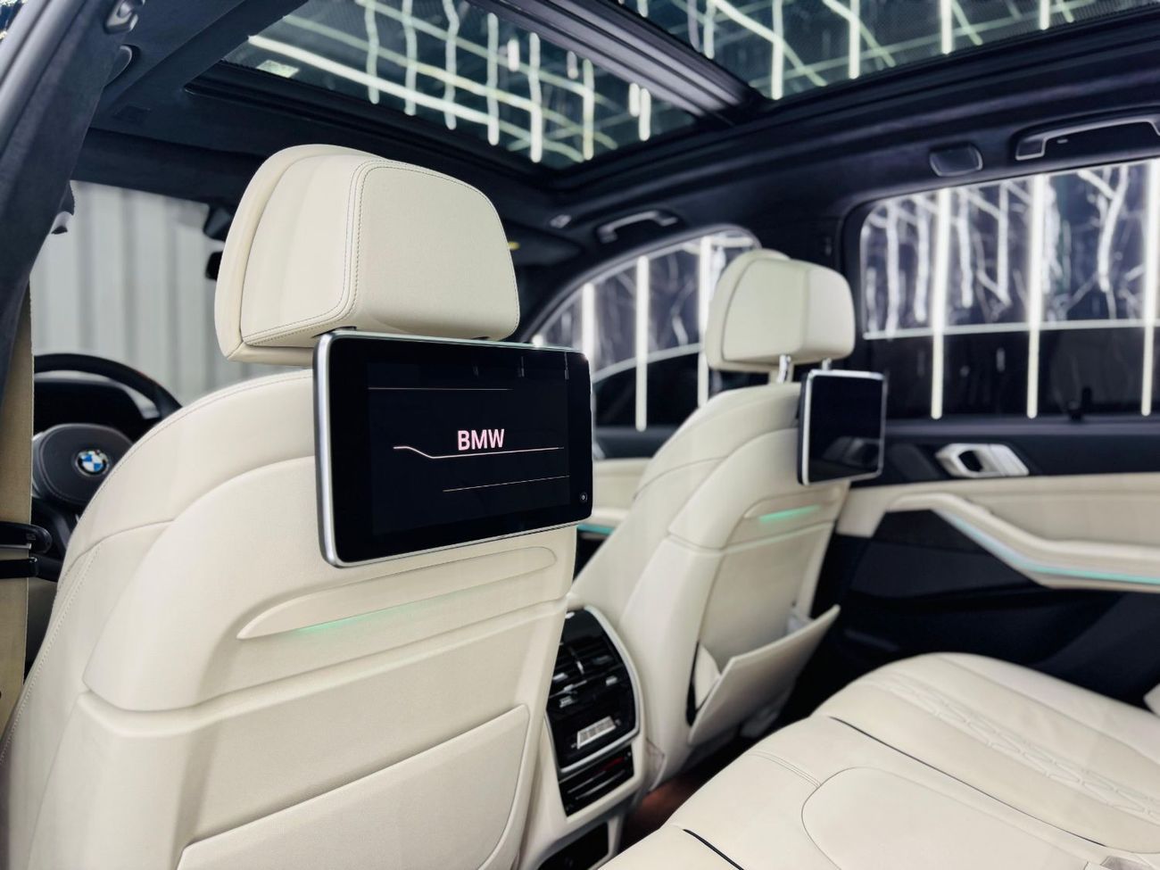 بي أم دبليو X5 M50i 4.4L 2021 BMW X5, 2026 BMW Warranty + Service Pack, Fully Loaded, GCC