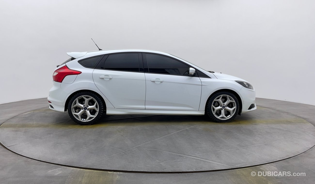 Ford Focus ST 2000