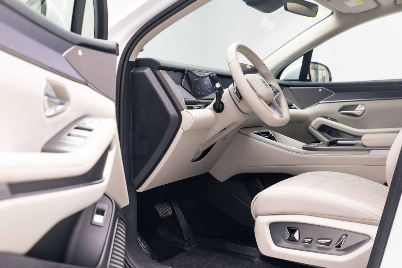 BYD Tang L Flagship- White Inside Black and Grey | Export Only