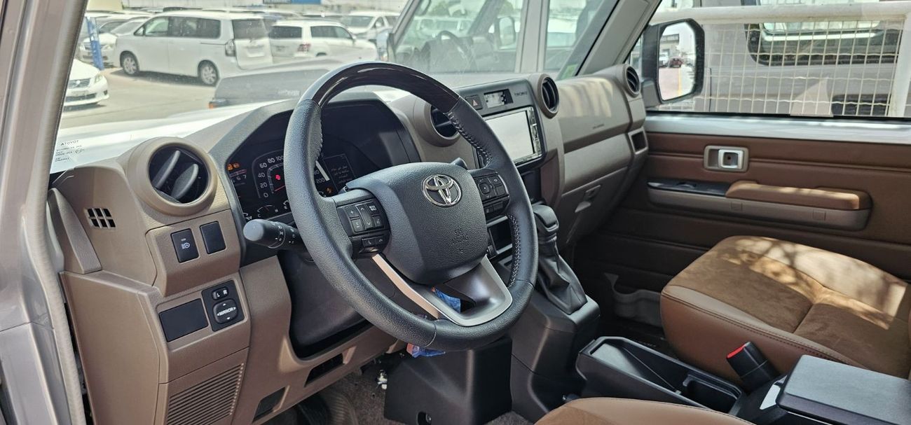 Toyota Land Cruiser 70 2024 toyota land cruiser hardtop 5door 4.0L A/T