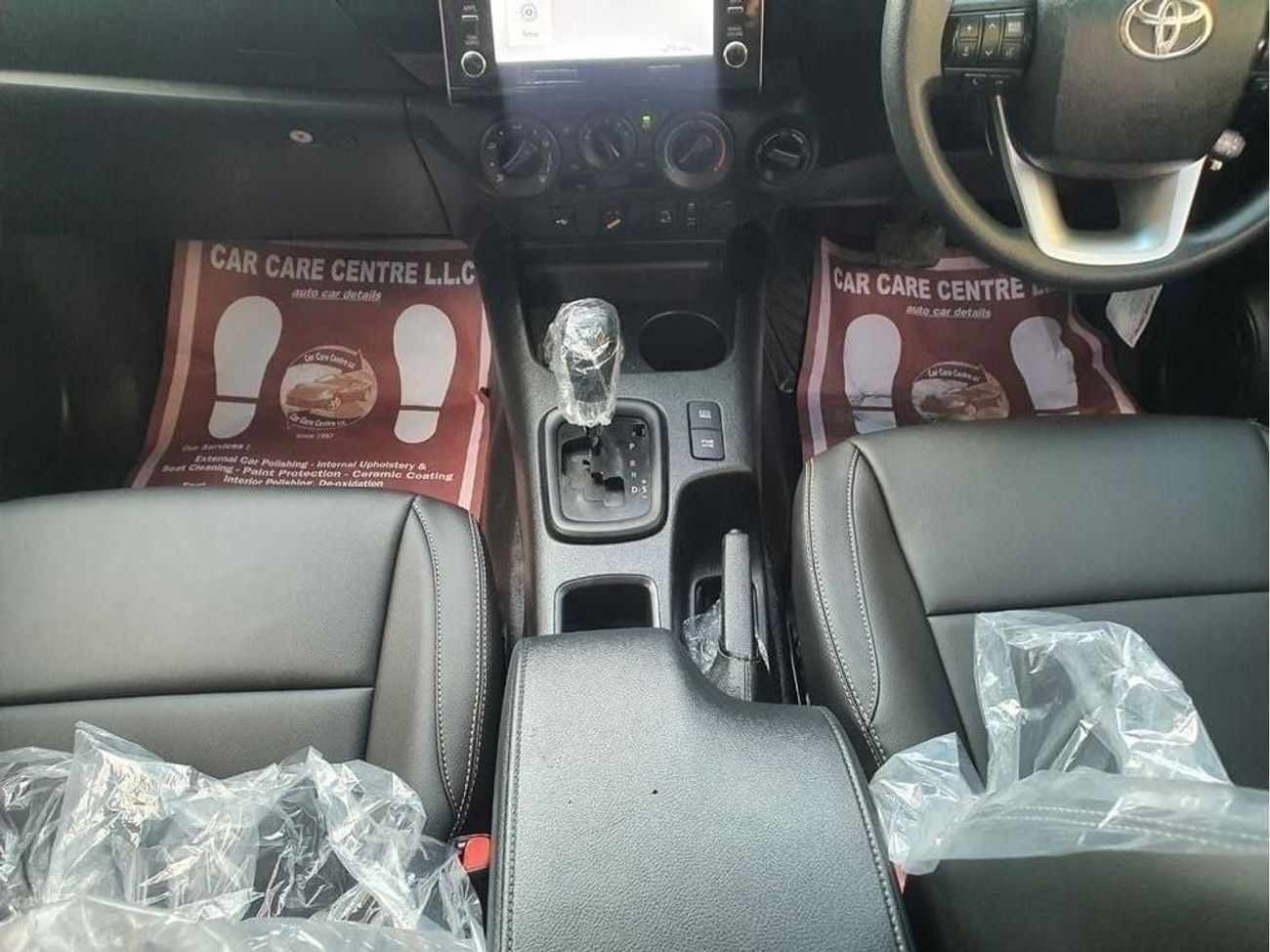 تويوتا هيلوكس Diesel 2.8 Liter Right Hand Drive Automatic Back Camera Leather Seats 4WD