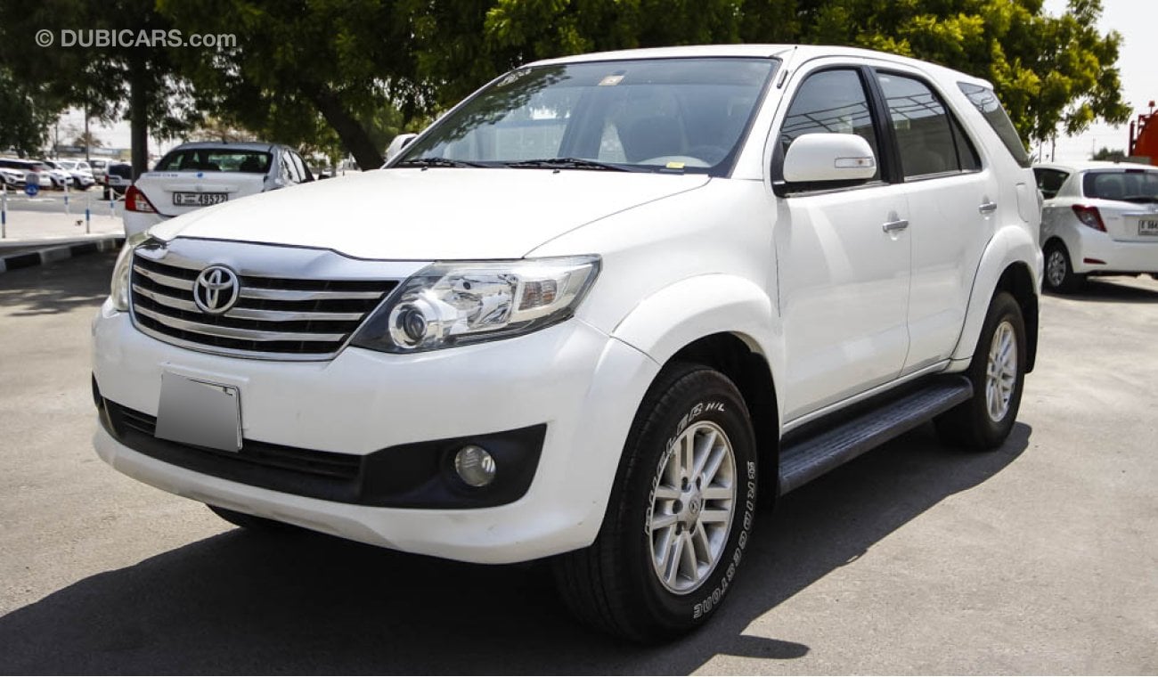 Toyota Fortuner Accident free , no re paintings, very good condition.