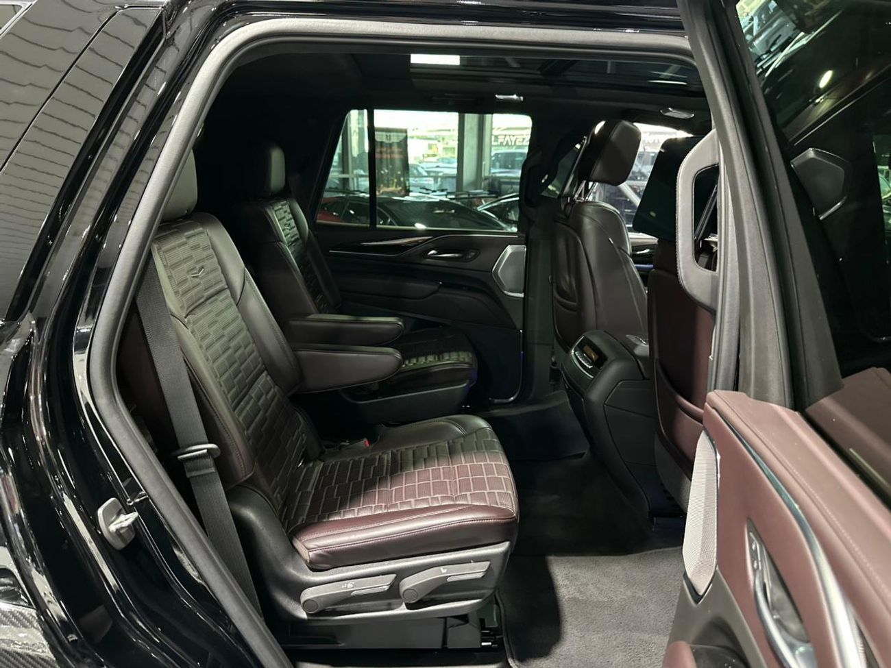 كاديلاك إسكالاد Premium Luxury 6.2L 4WD