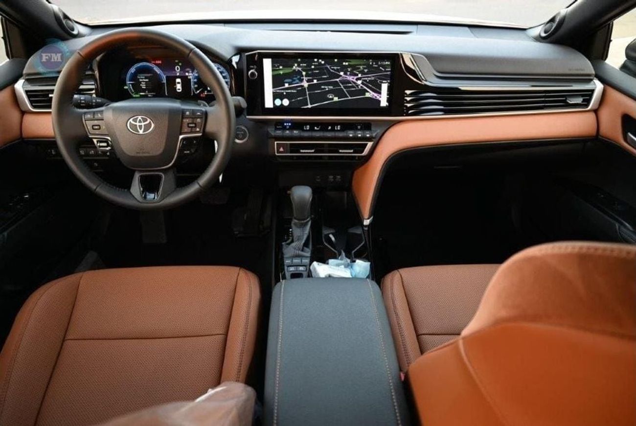 Toyota Camry Hybrid Lumiere 2.5L Petrol 5 Seater Automatic