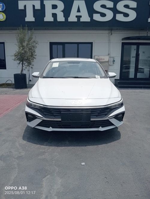 Hyundai Elantra 1.5 L  Luxury option 2025, china spec