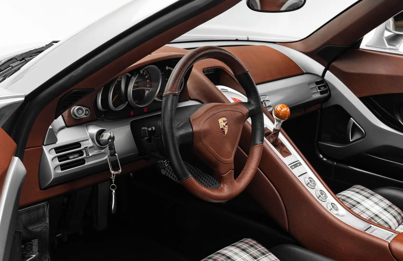 بورش كاريرا جي تي 5.7L V10 Engine