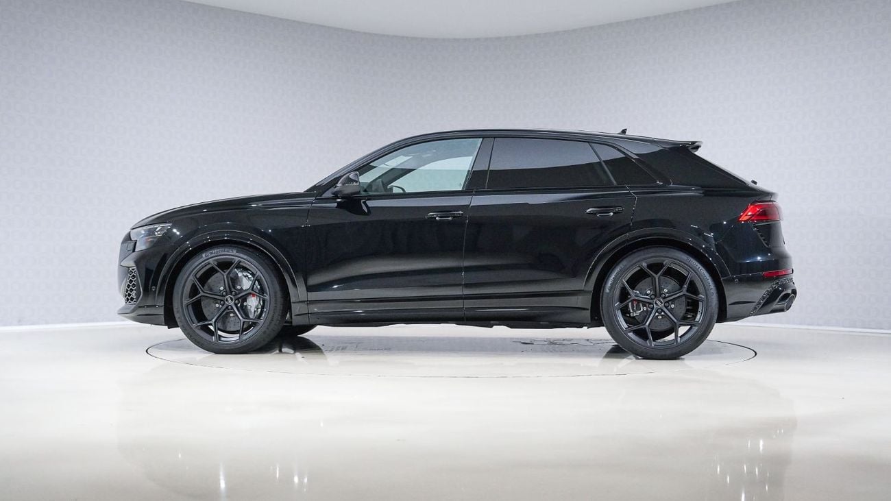 أودي RSQ8 TFSI Quattro - AED 10,707 P/M - 2 Years Warranty