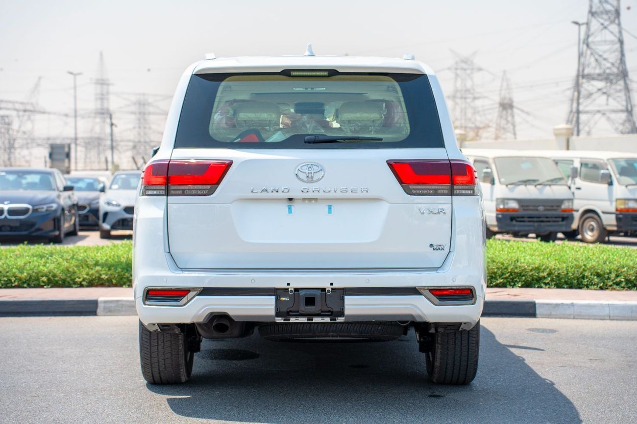 تويوتا لاند كروزر تويوتا لاند كروزر VXR 2025 هجين 3.5 لتر