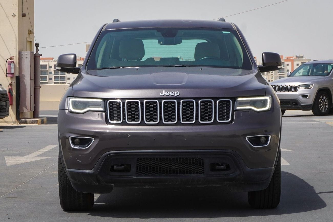 جيب جراند شيروكي LAREDO Limited 3.2L
