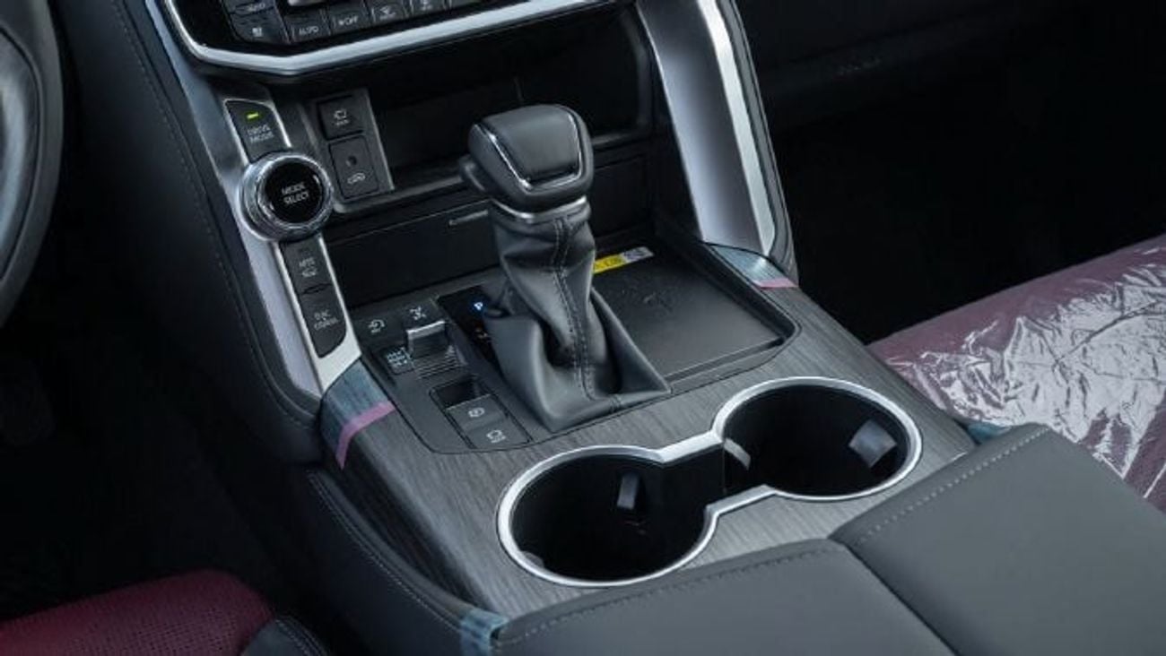 Toyota Land Cruiser VXR 3.5L Full option