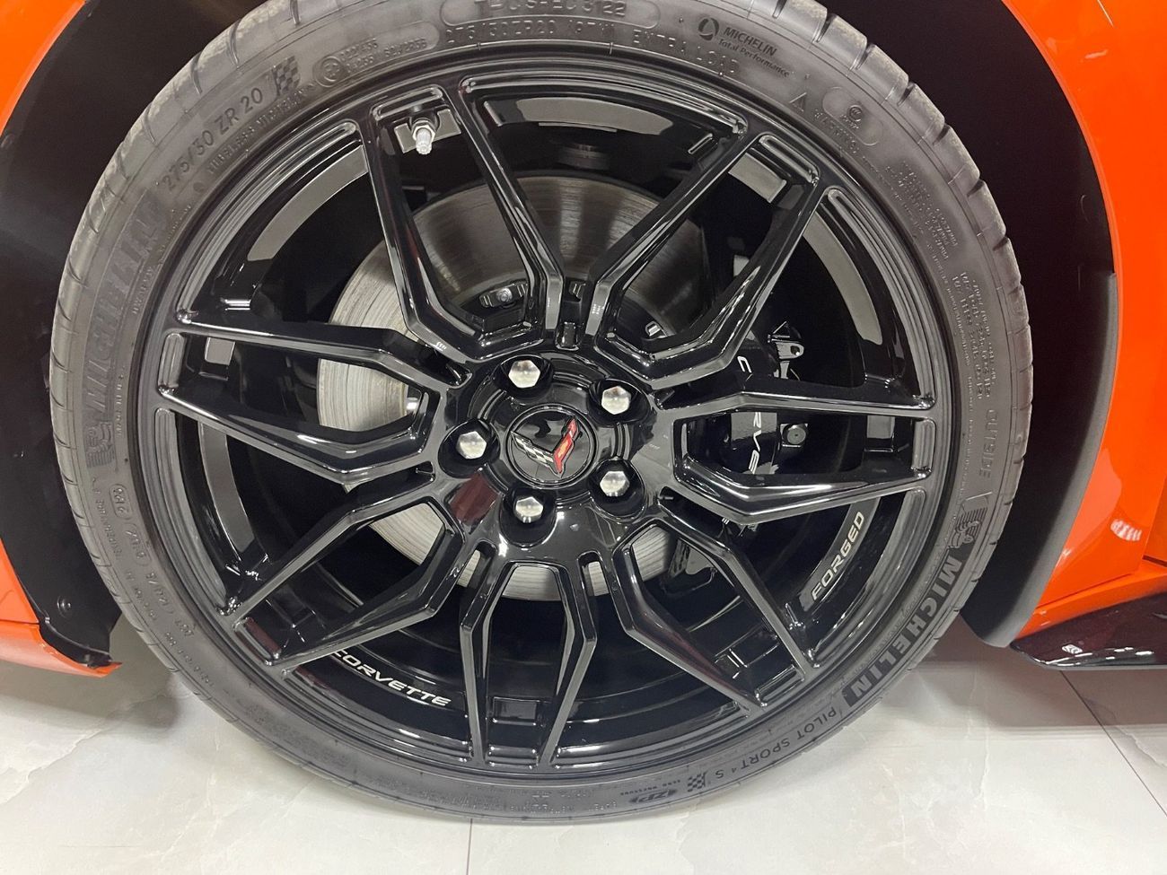 شيفروليه كورفت C8 Zo6 zl2 package