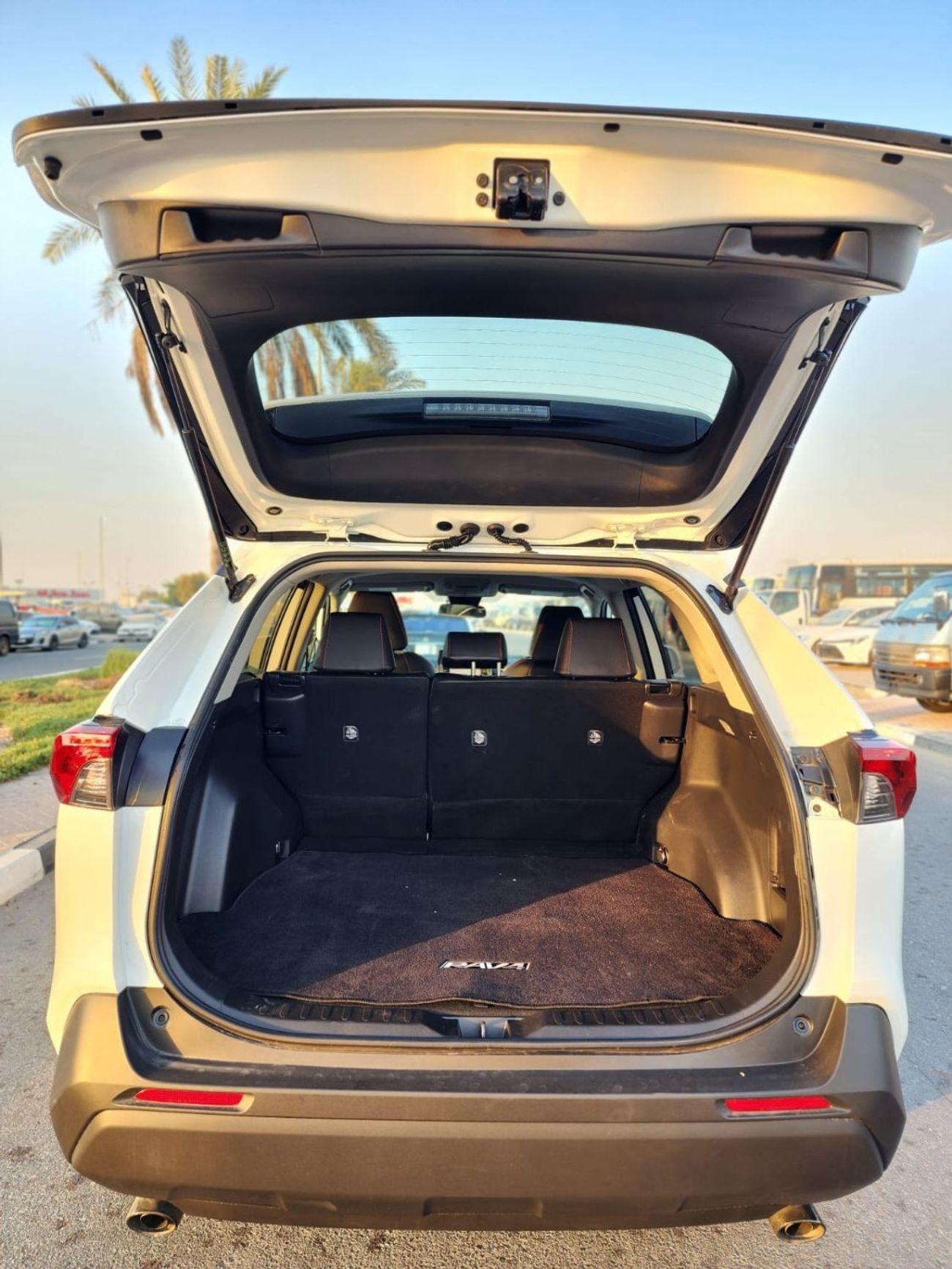 Toyota RAV4 XLE TOYOTA RAV 4 2021 HYBRID