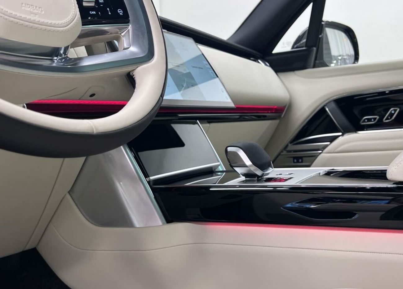 Land Rover Range Rover LWB SE P530 4.4L