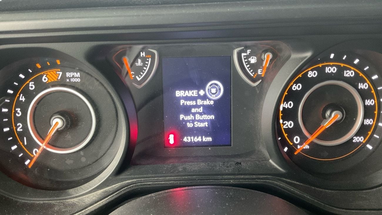جيب رانجلر 2.0T SPORT 4WD AUTO | شامل الضمان | 0 ﺪﻔﻋﺓ ﺃﻮﻟﻯ