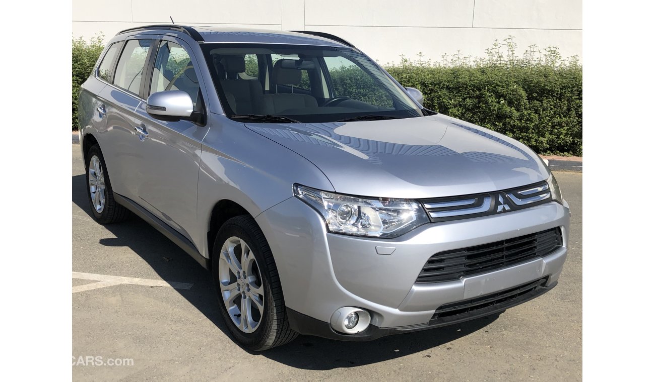 Mitsubishi Outlander 2014 MONTHLY ONLY 860X60 V6 4X4 3.0 EXCELLENT CONDITION UNLIMITED KM WARRANTY