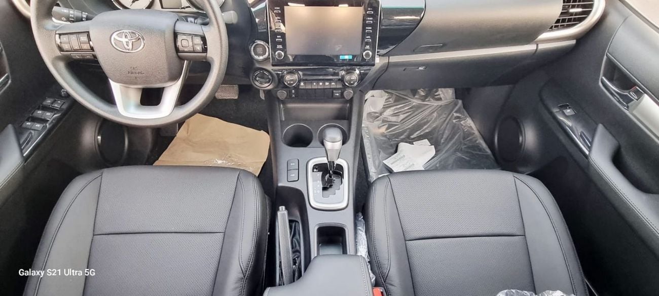 Toyota Hilux SGLX 2.4L DIESEL 4X4 LEATHER SEATS MY2025