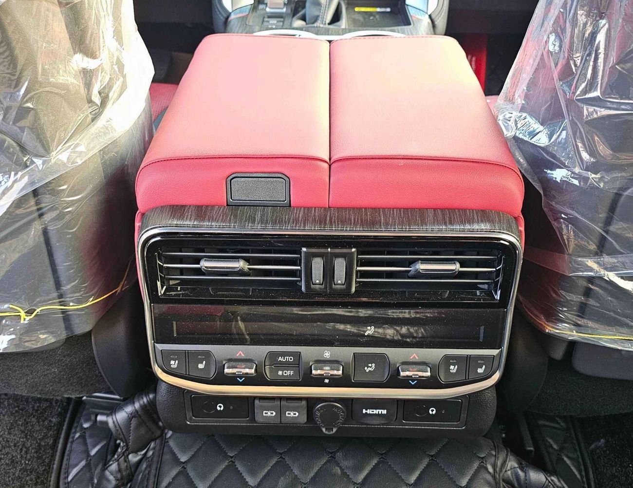 Toyota Land Cruiser LC300 GR SPORT / 3.3L V6 DIESEL / DVD WITH 360* / JBL SPEAKERS / HEADUP / FULL OPTION (CODE # LCDGR)