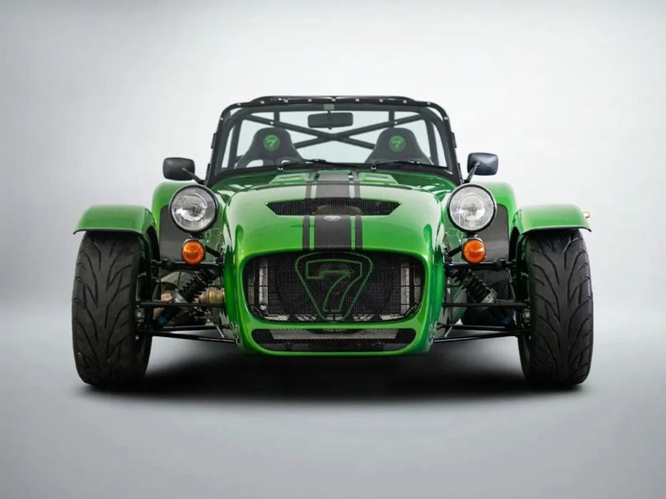 Caterham Seven 340R 2024 Caterham Special Order in Mercedes Magno Hell Green Pearl / Bespoke High Option Order /