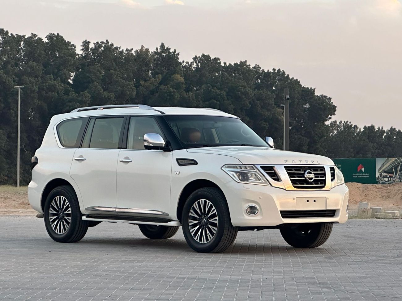 نيسان باترول LE Platinum City 5.6L