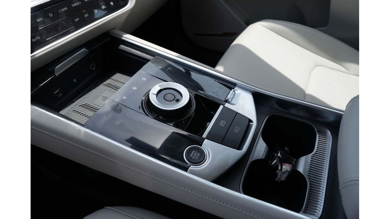 Kia Sportage 2024 KIA SPORTAGE 1.5 DELUXE - White inside Grey | Export Only | Safety package | Intelligent drivin