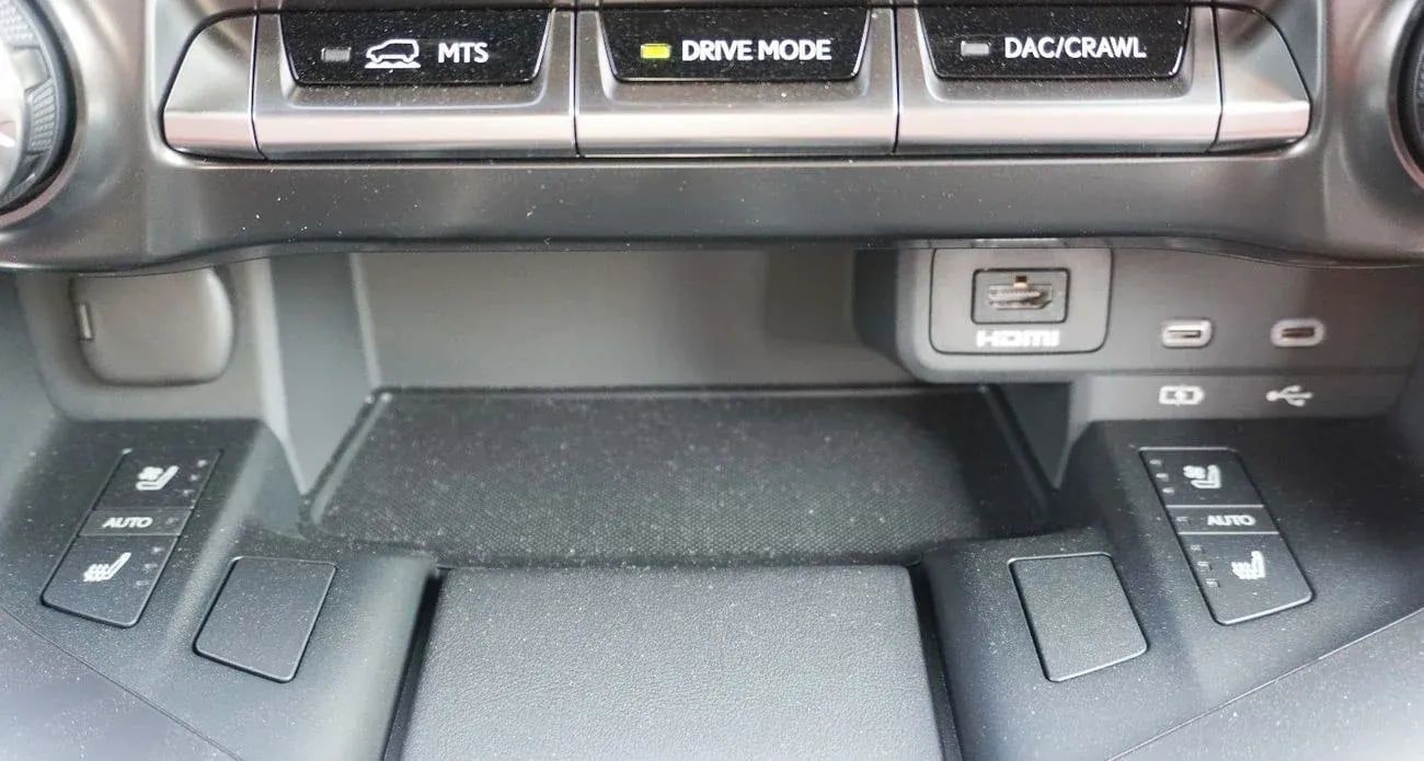 Lexus LX 700h LX700H VIP full option