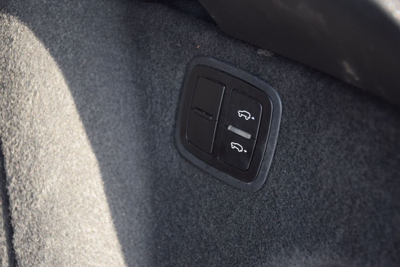 Porsche Macan Porsche Macan gts 3.0L 6 cylinder twin turbo