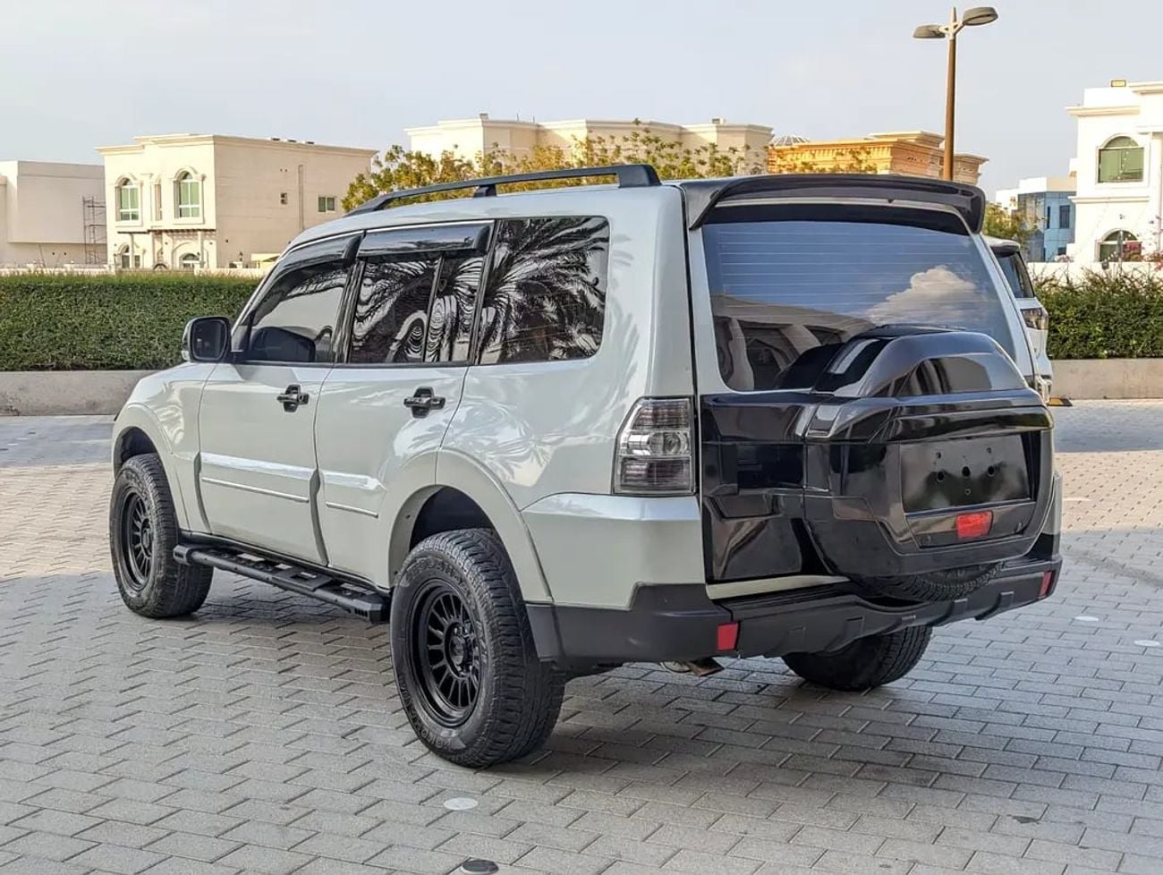 Mitsubishi Pajero GCC V6 3.8L IN EXCELLENT CONDITION