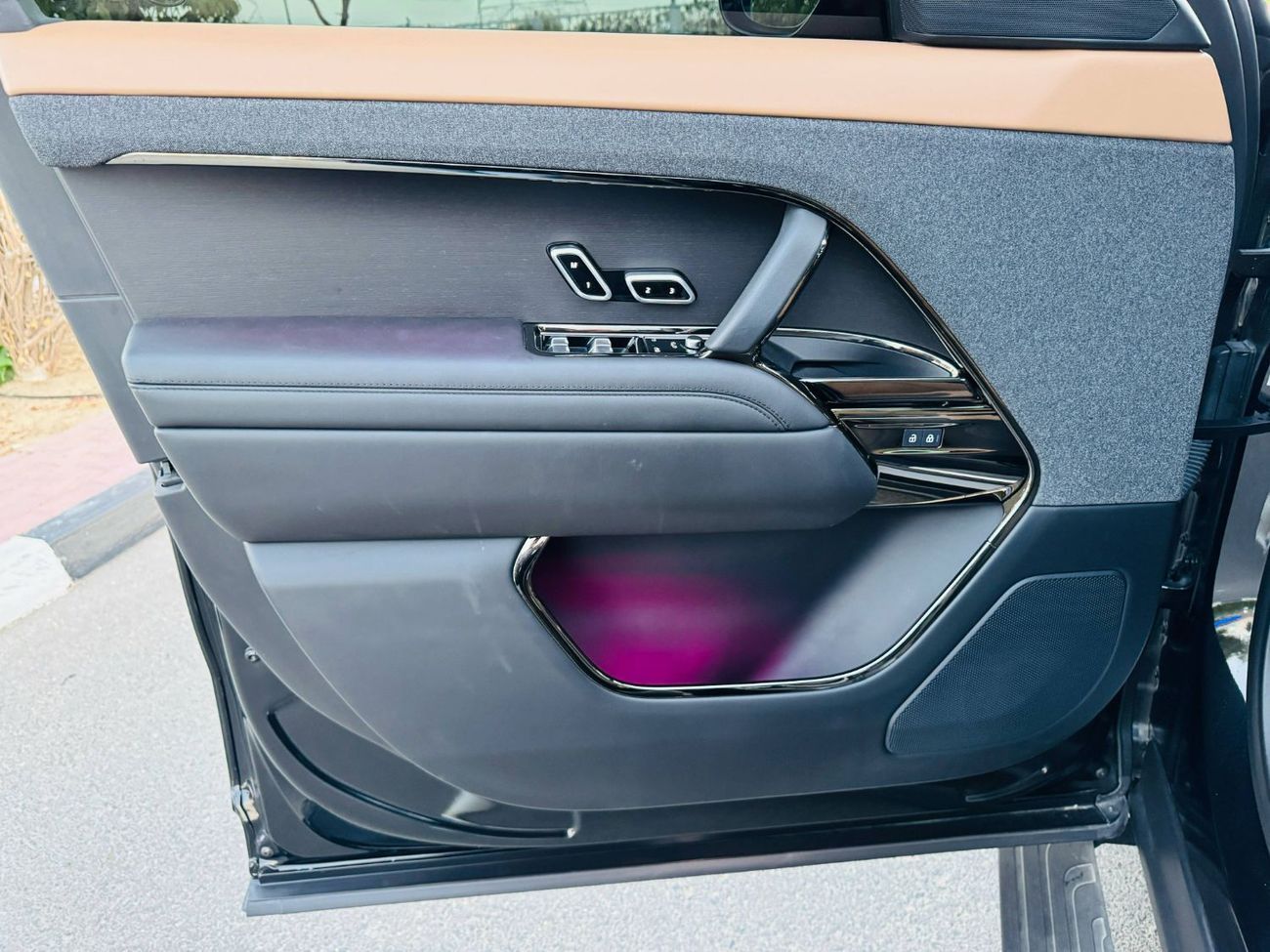 Land Rover Range Rover Sport Dynamic HSE P400 3.0L GCC SPEC UNDER WARRANTY AND SERVICE CONTRACT