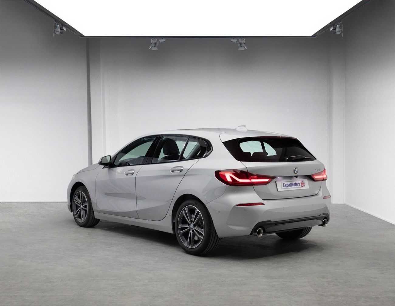 بي أم دبليو 120i Sport 2.0L