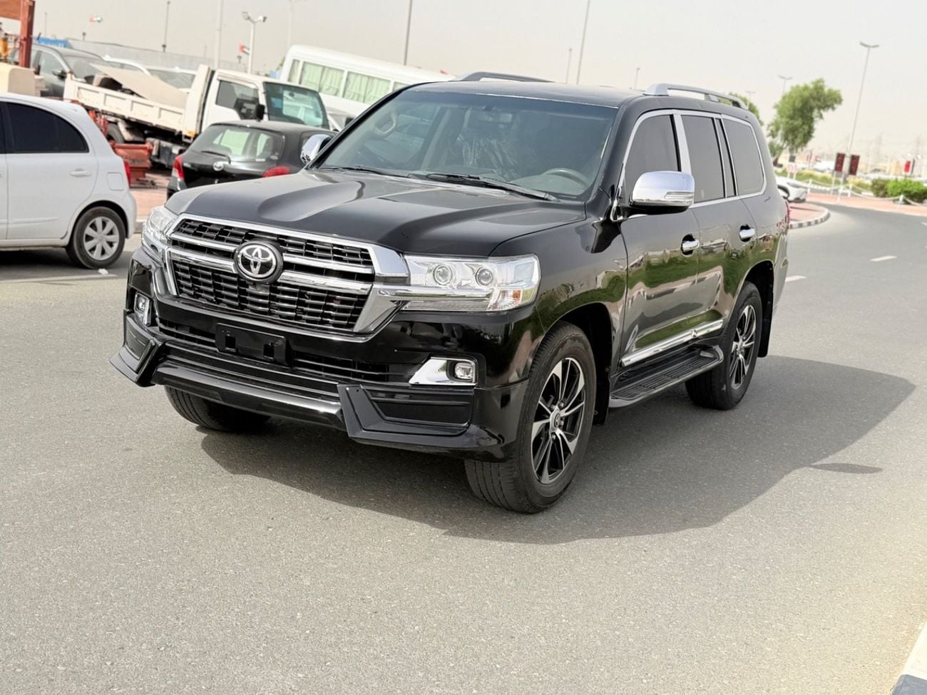 تويوتا لاند كروزر Toyota landcuriser GXR V8 Diesel 2015 facelifted 2021 black automatic