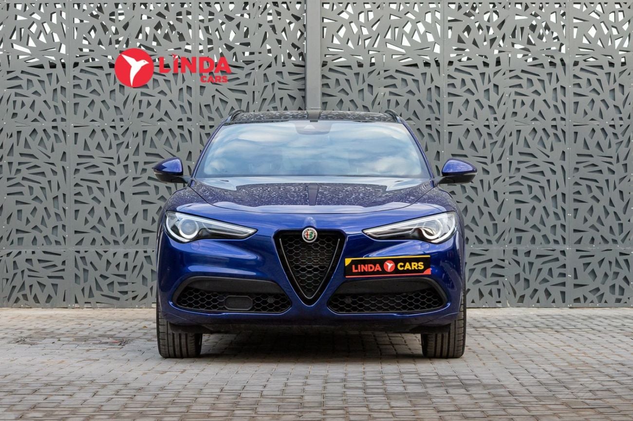 Alfa Romeo Stelvio Veloce 2.0L Alfa Romeo Stelvio Veloce 2022 GCC | Warranty
