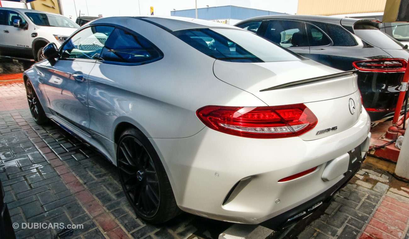 Mercedes-Benz C 63 Coupe