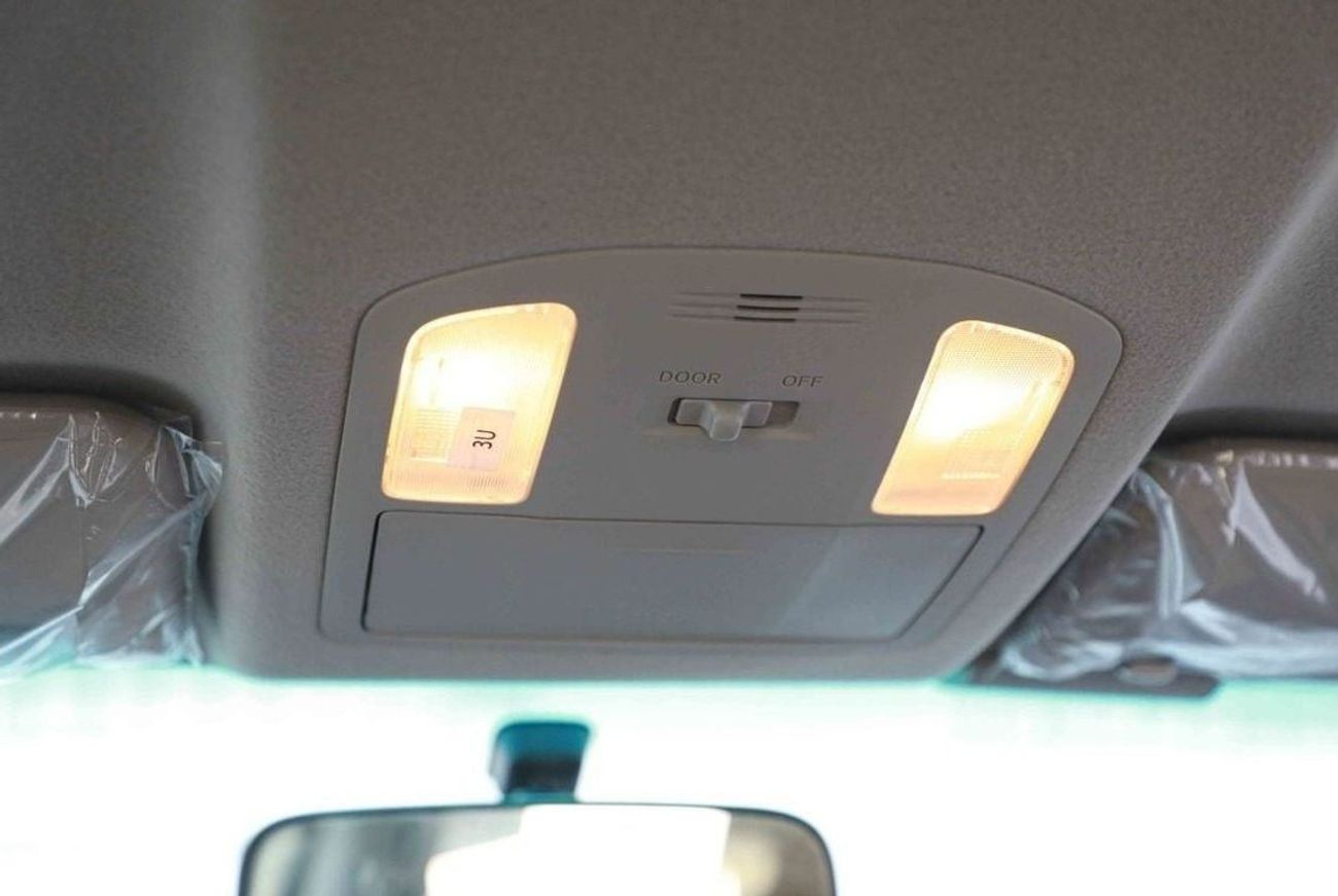 تويوتا فورتونر 2024 Toyota Fortuner GXR 4.0 - PLATINUM WHITE PEARL inside TAN | Export Only